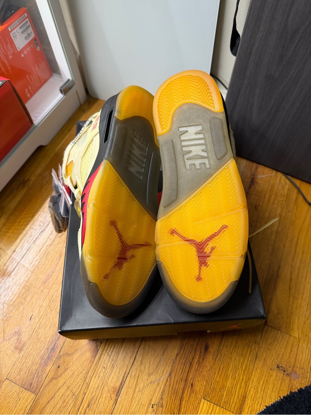 Off-White x Air Jordan 5 SP 'Sail' - Size 9.5 Men’s - Picture 7 of 7